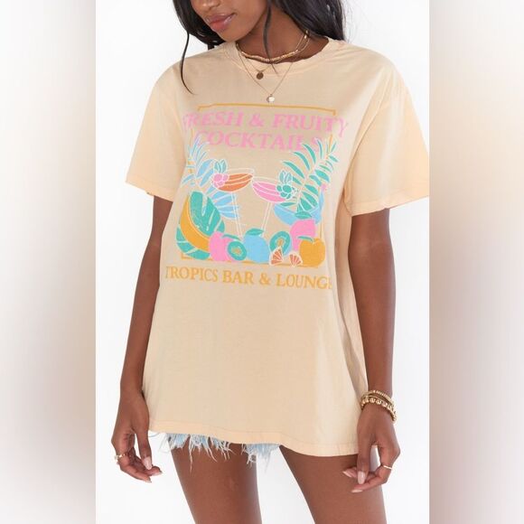 Show Me Your MuMu Travis Tee in Fresh And Fruity Graphic Size Small - Picture 1 of 7